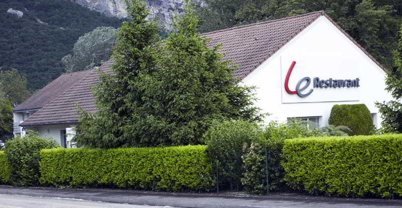 Hotel Campanile Grenoble Nord - Saint-Egreve Exterior foto
