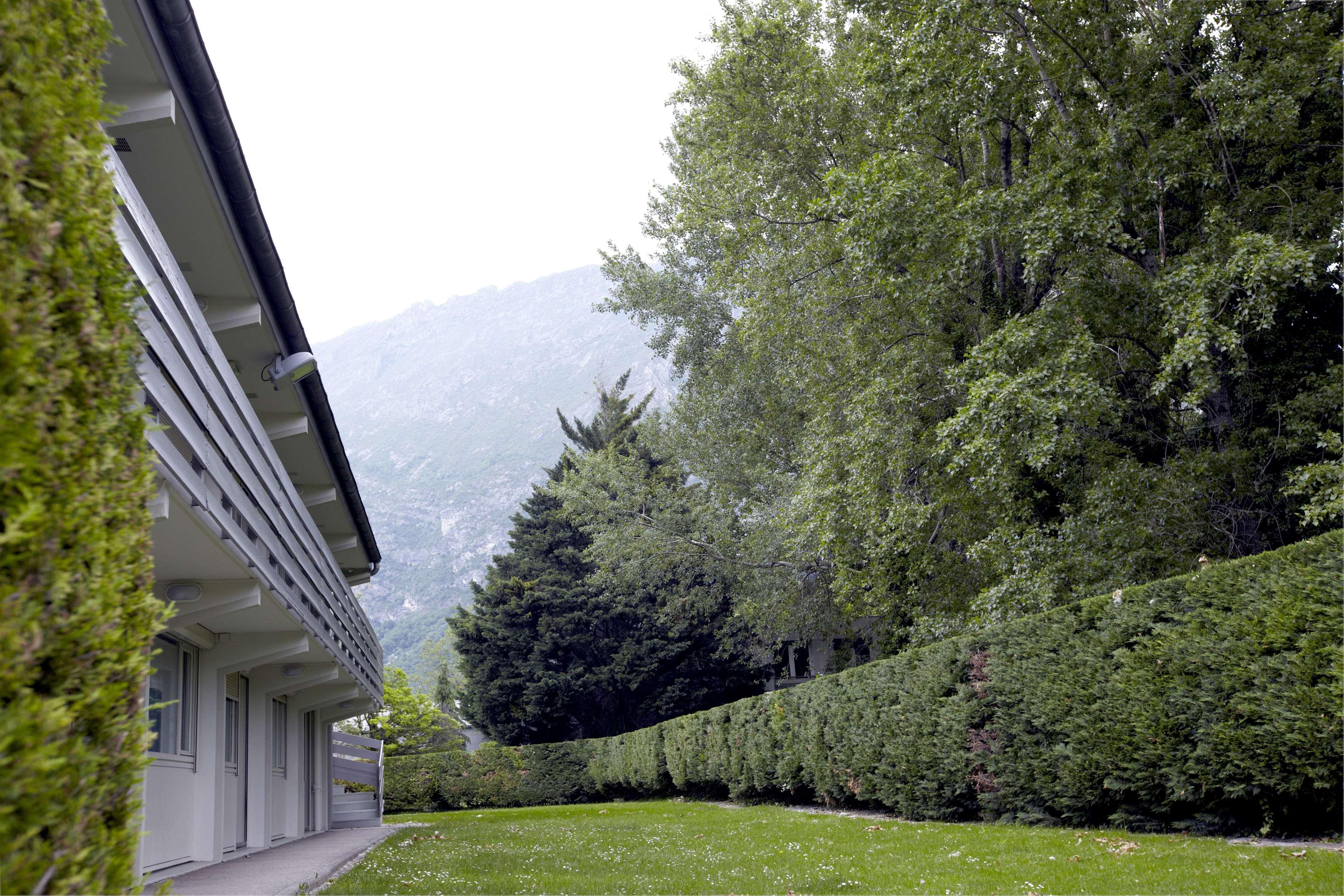 Hotel Campanile Grenoble Nord - Saint-Egreve Exterior foto